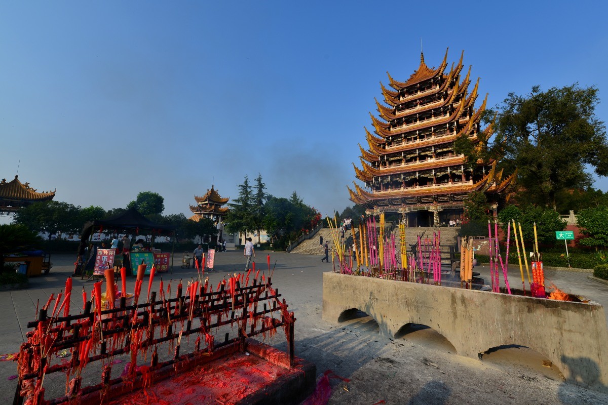 遂寧靈泉寺風景區3