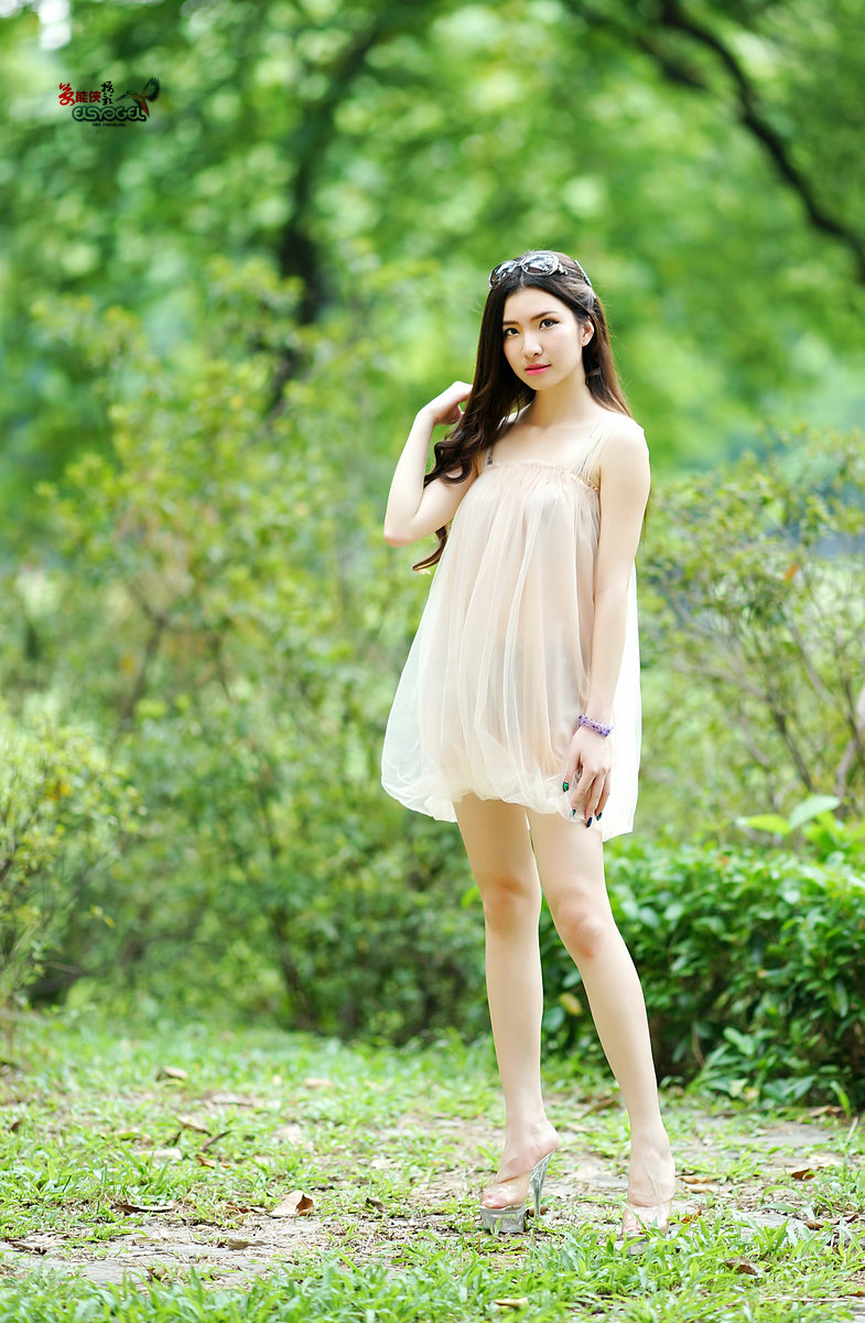 盛夏透视装少女小鱼