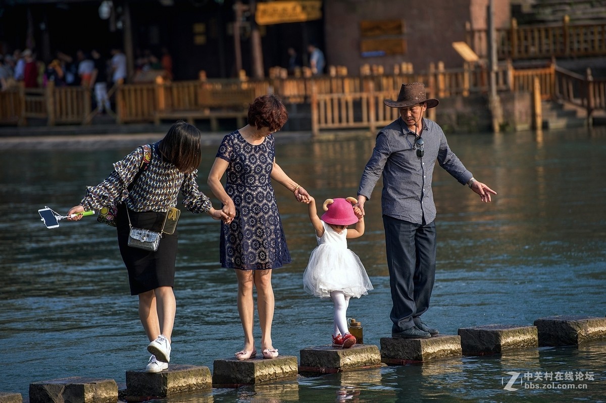 苗乡游拍（70P）