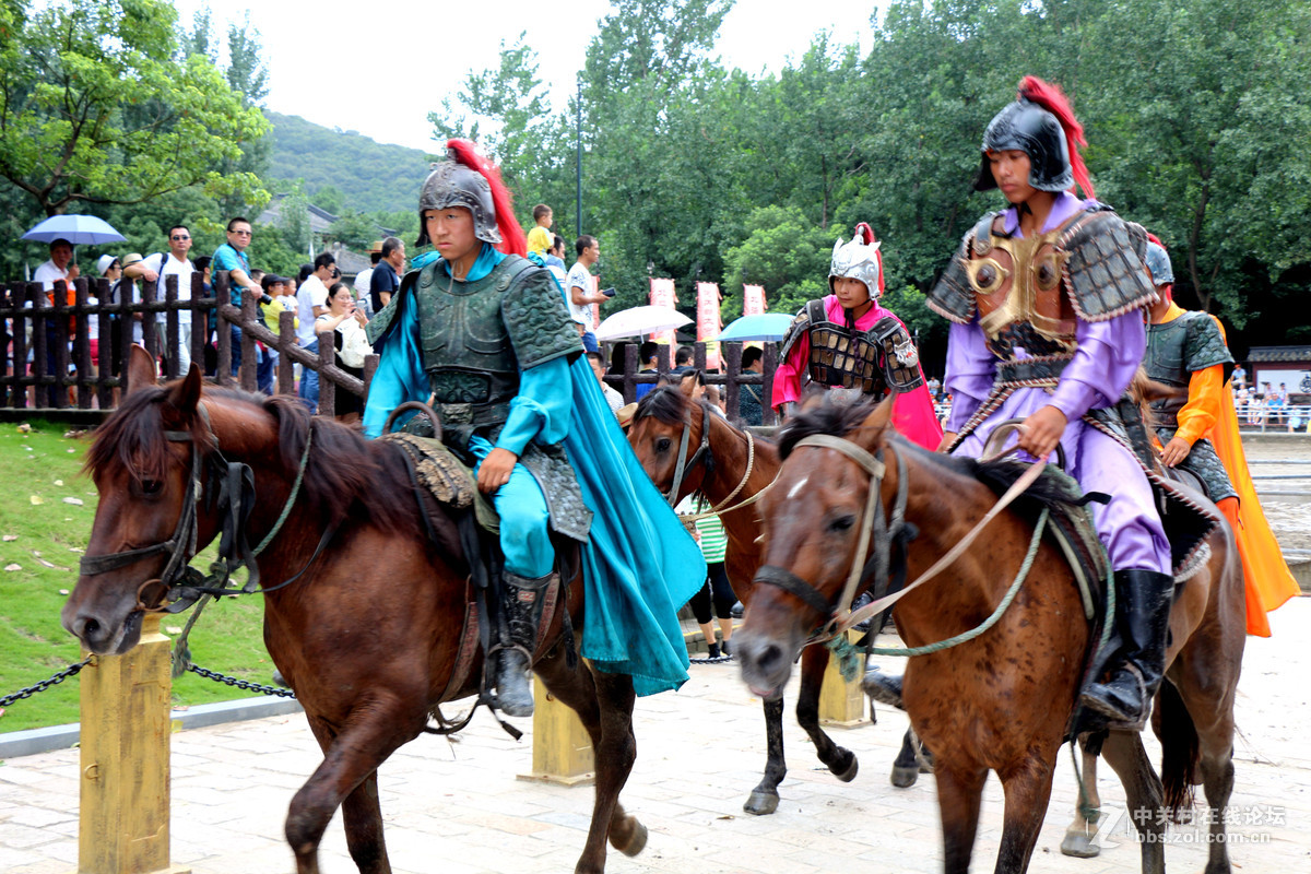 无锡三国城《三英战吕布》表演抓拍