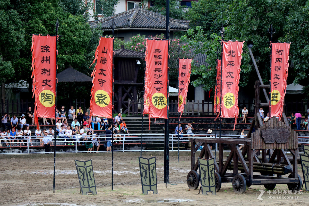 无锡三国城《三英战吕布》表演抓拍