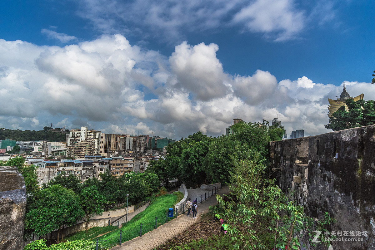 炮台山上看澳门
