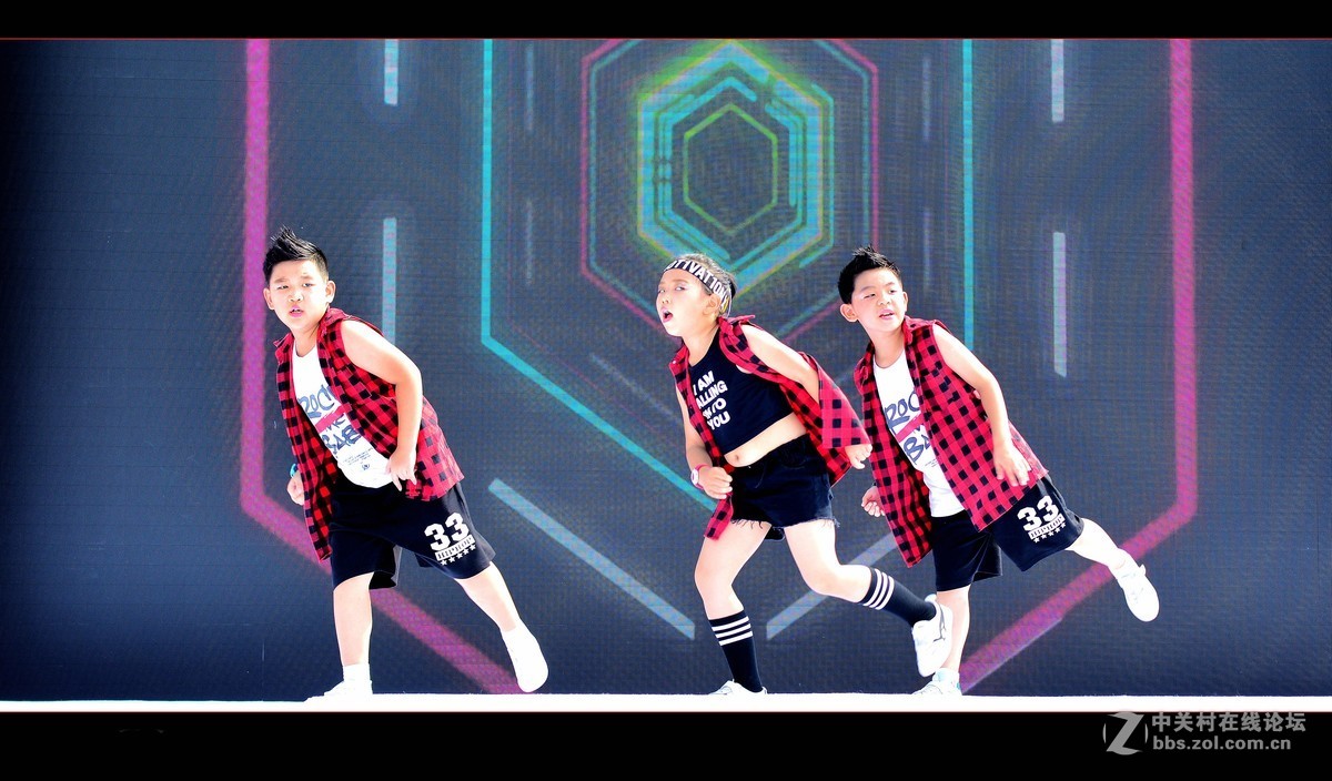 少儿舞台街舞表演现场拍摄