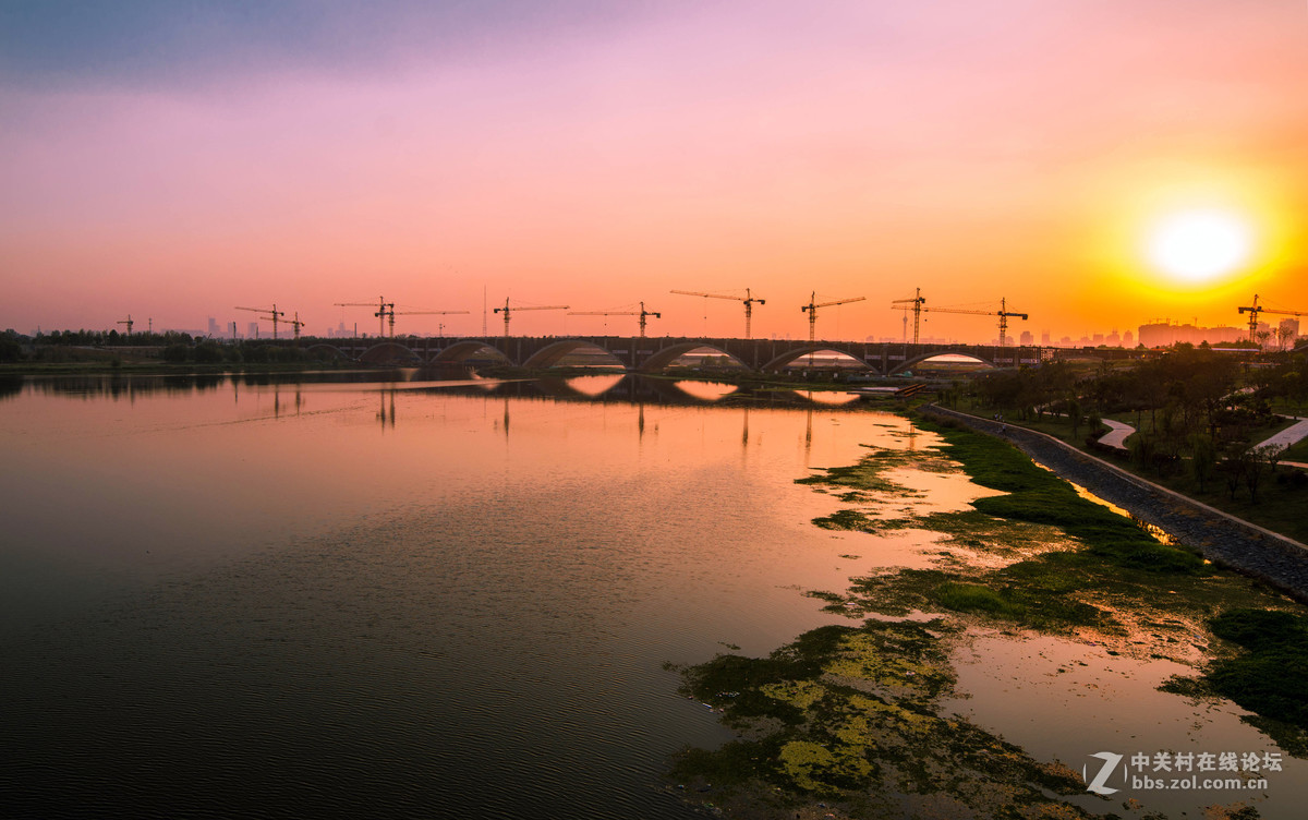 夕阳下的广角。。。。K01+14mm威慑