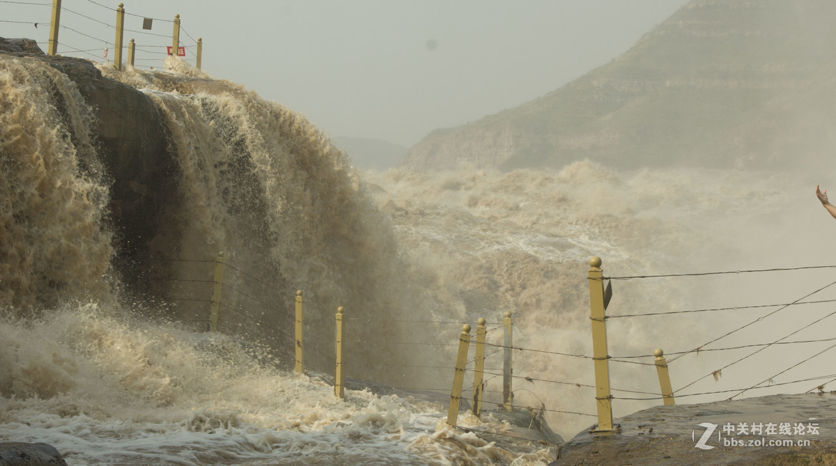 壶口瀑布 声势浩大