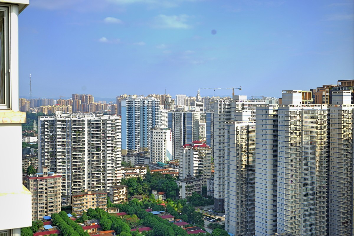 阳光明媚再拍南宁市民族广场东葛路街景