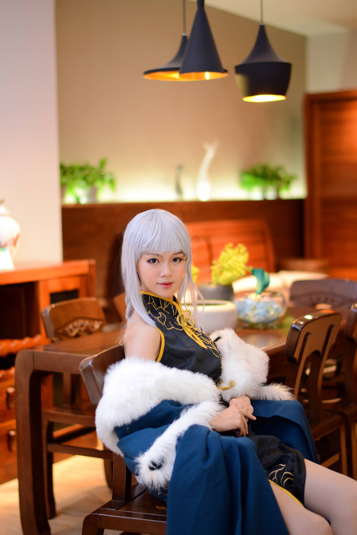 COSPLAY美女家具店 光圈全开