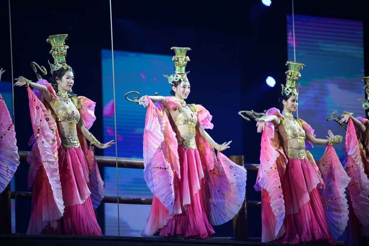 炭河千古情灯光舞台剧----欢歌之舞