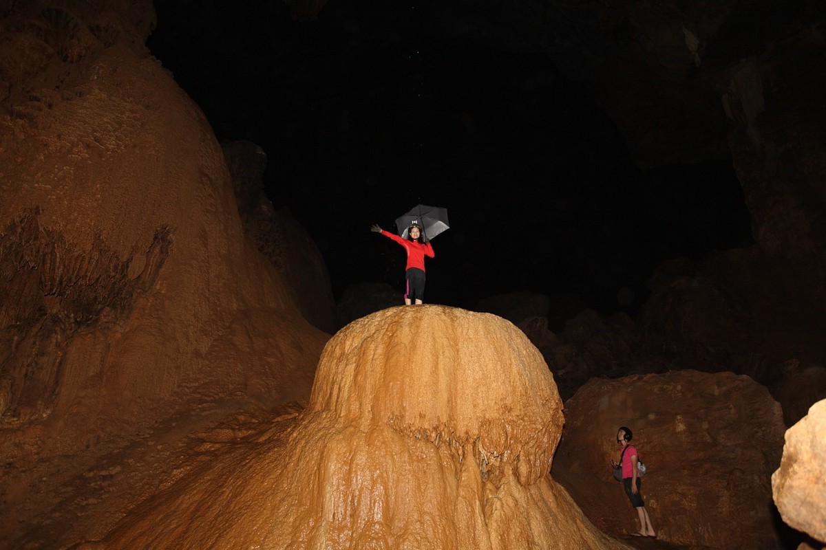 清远市牛鼻岩洞探秘