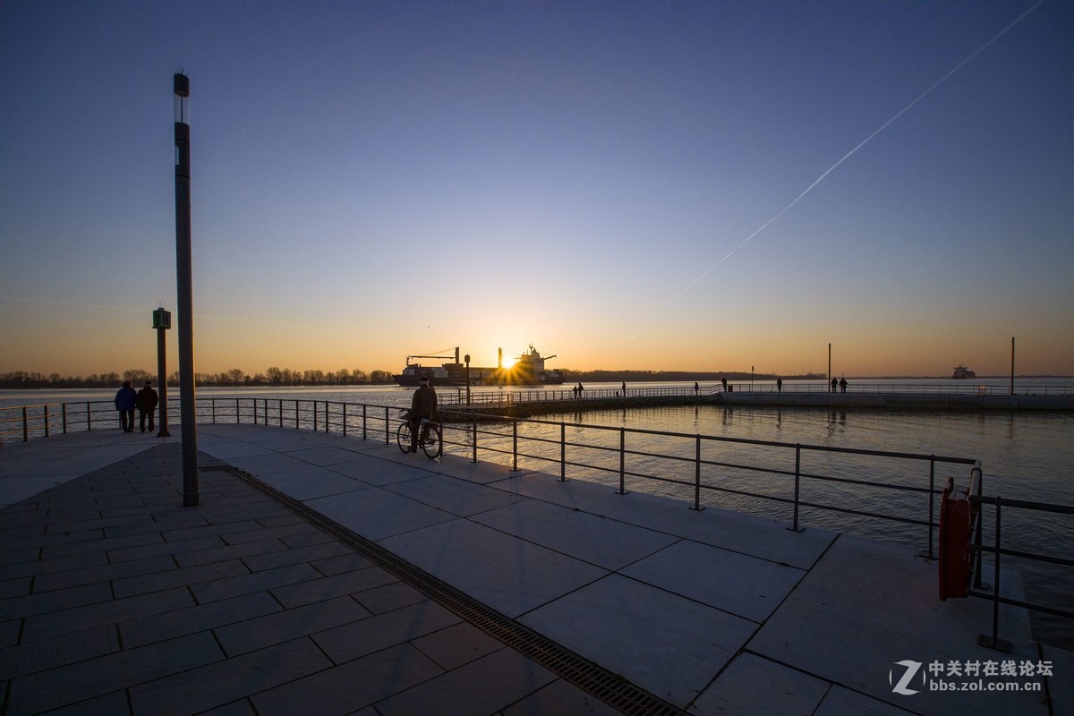 中国创造！老蛙7.5mmF2.0搭配小蚁微单首测，值得纪念的时刻