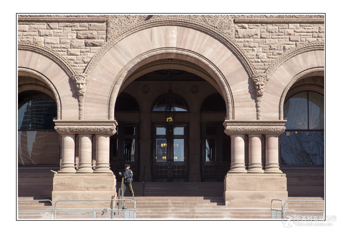 多伦多掠影（23）—多伦多省议会广场随拍（看望并问侯我尊敬的笑婆婆老师）