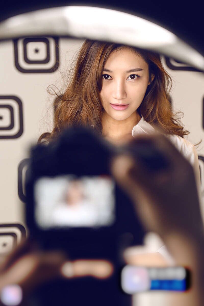 演员林沁园生活照