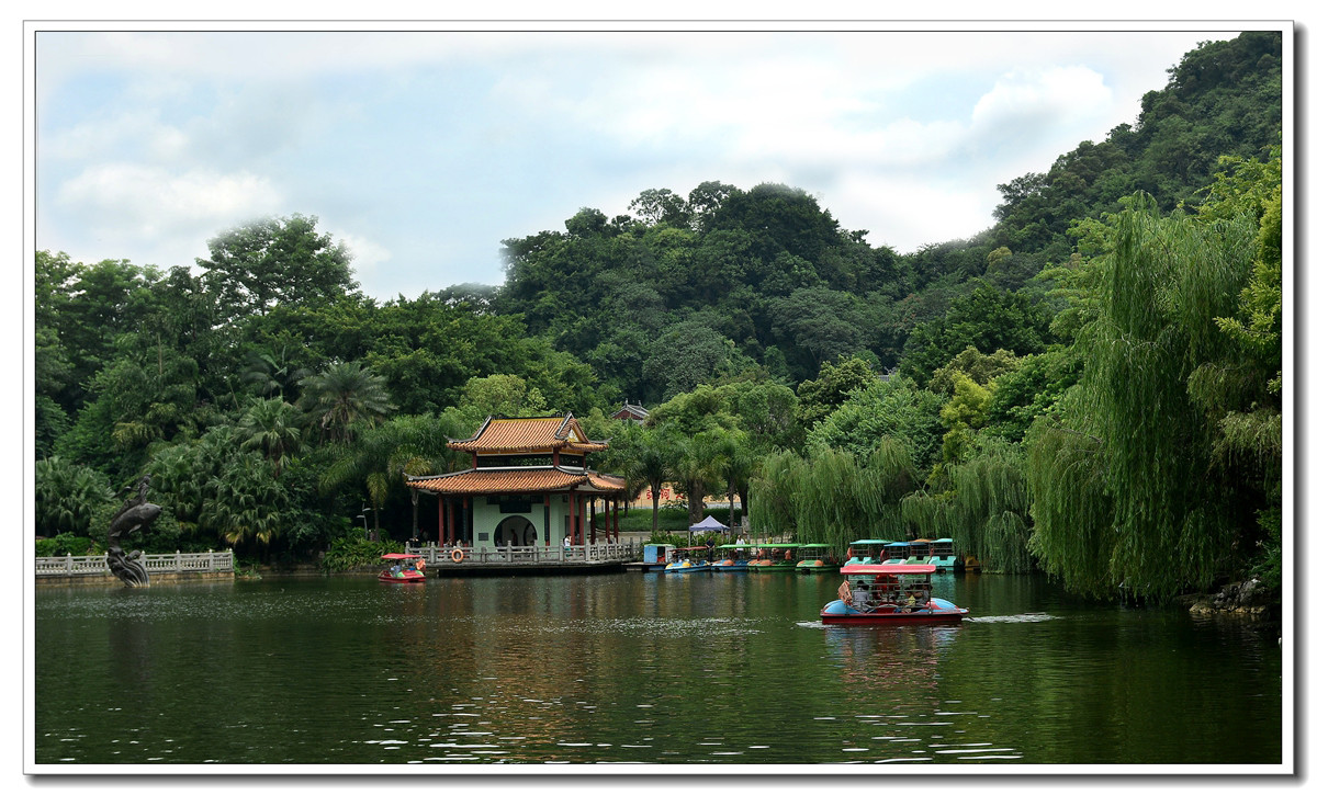 柳州鱼峰山公园三姐对歌台