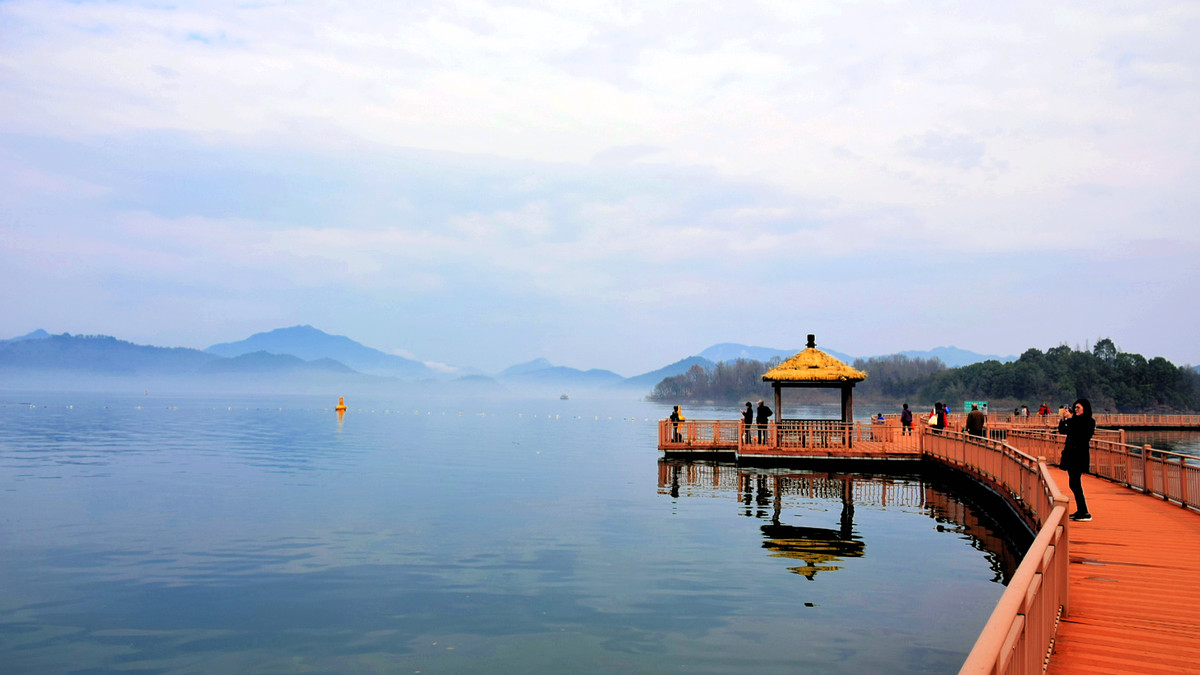 太平湖观景栈道
