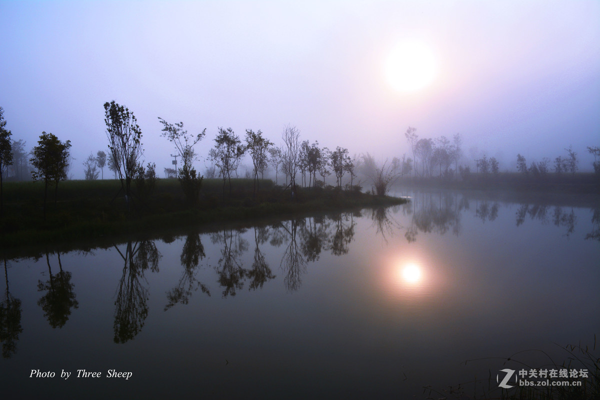 晨拍摄“日出”