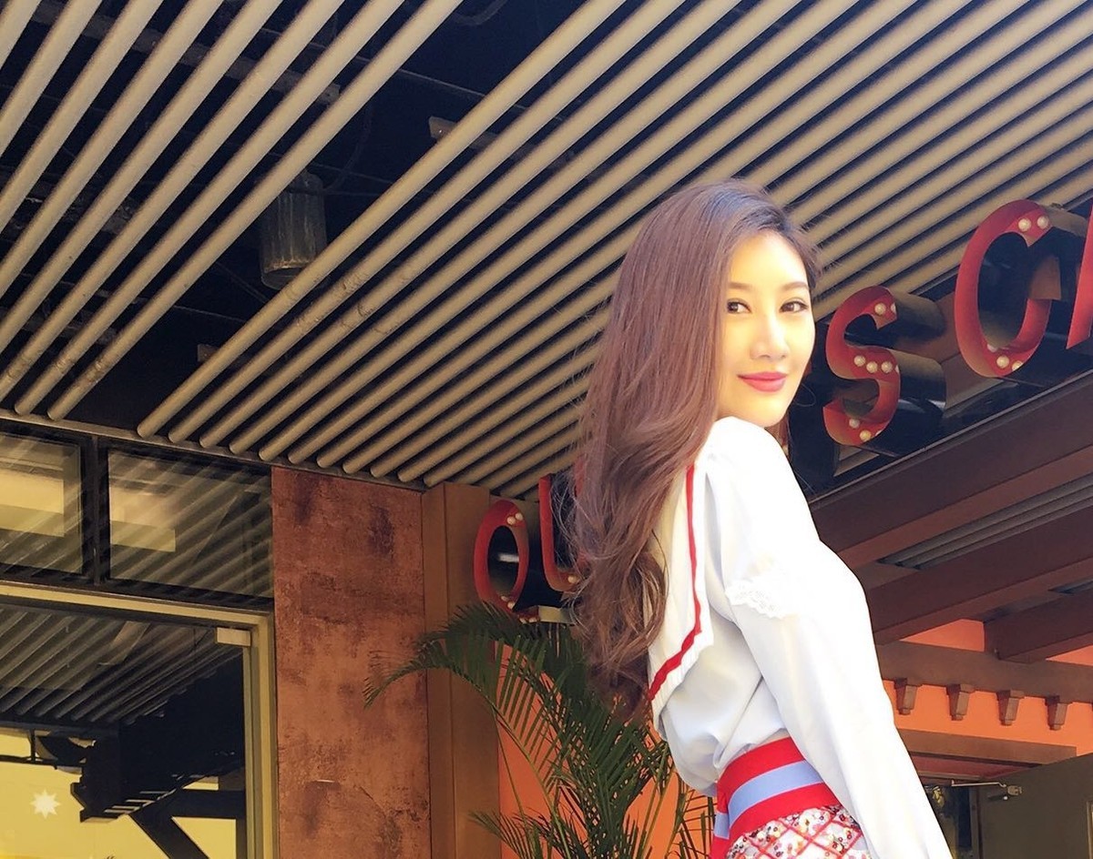 演员林沁园生活照