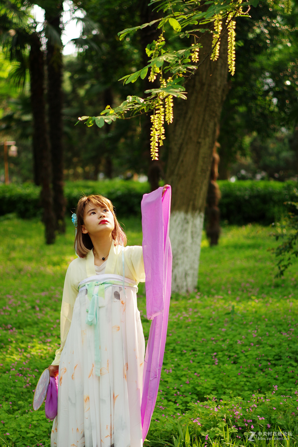 2016芳菲四月春意盎然汉口解放公园女孩汉服外景
