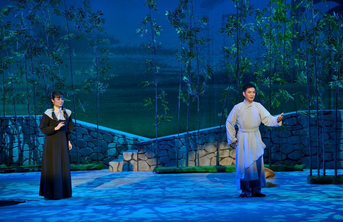 宝山沪剧团新作《乡魂》2015.11.17摄（第七场）