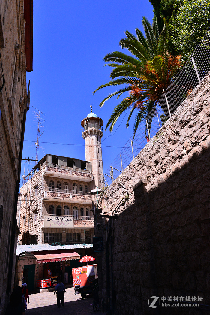 以色列旅游（11）-------耶稣背十字架走过的路（苦路）