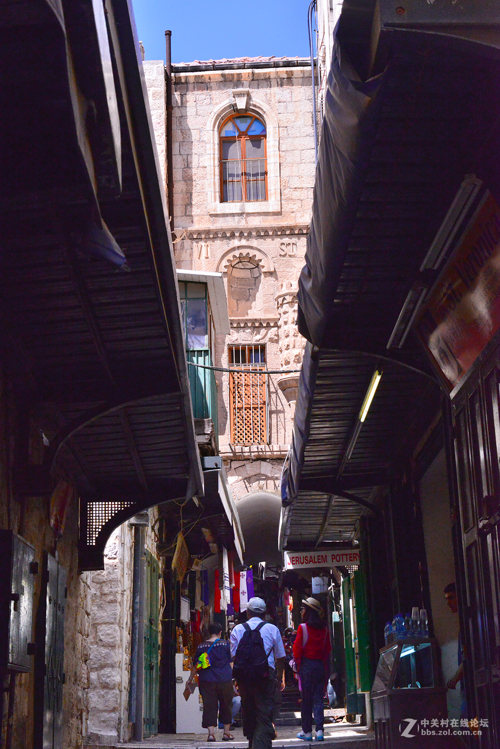 以色列旅游（11）-------耶稣背十字架走过的路（苦路）