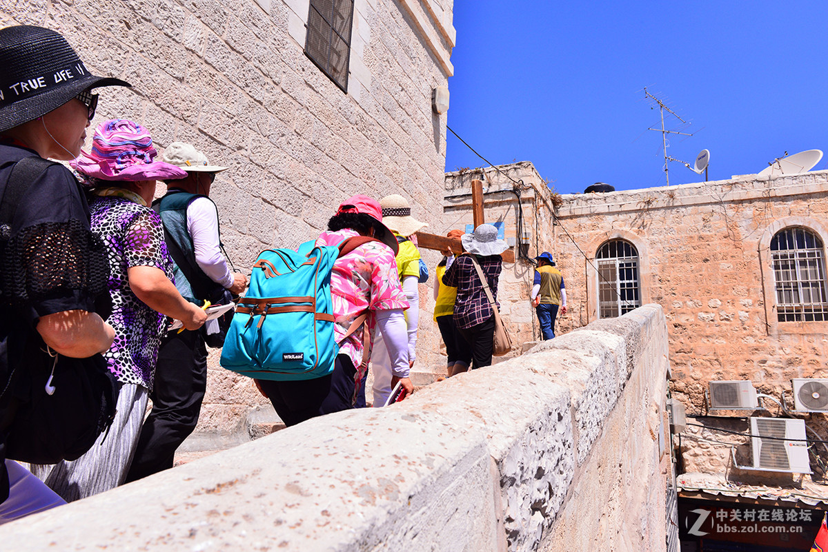 以色列旅游（11）-------耶稣背十字架走过的路（苦路）