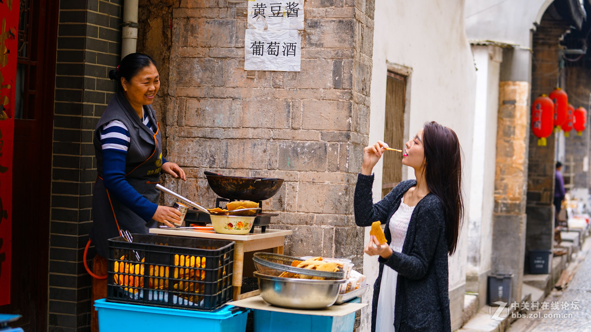 漫川古镇拍安安小魔女