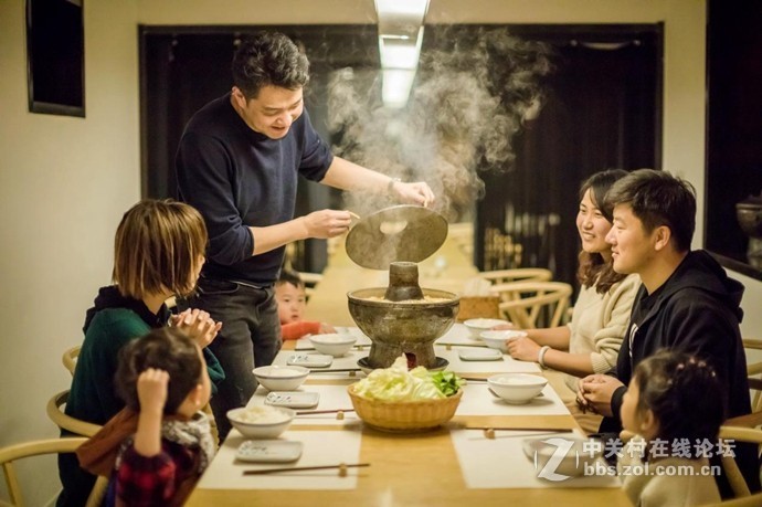 住进获国际大奖的姥姥家，看皮影大戏，逛乡村艺术嘉年华…