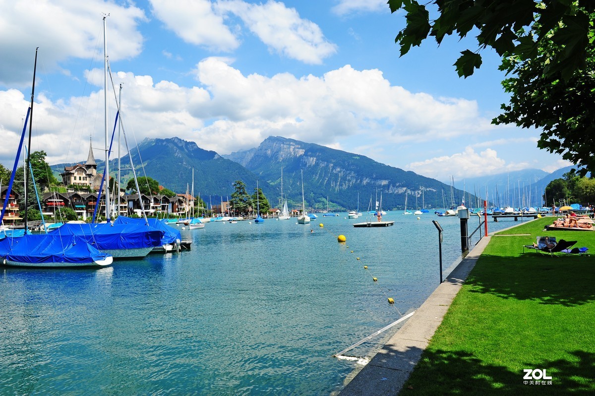 湖光山色，浑然天成。瑞士：一个一生必去的国家。