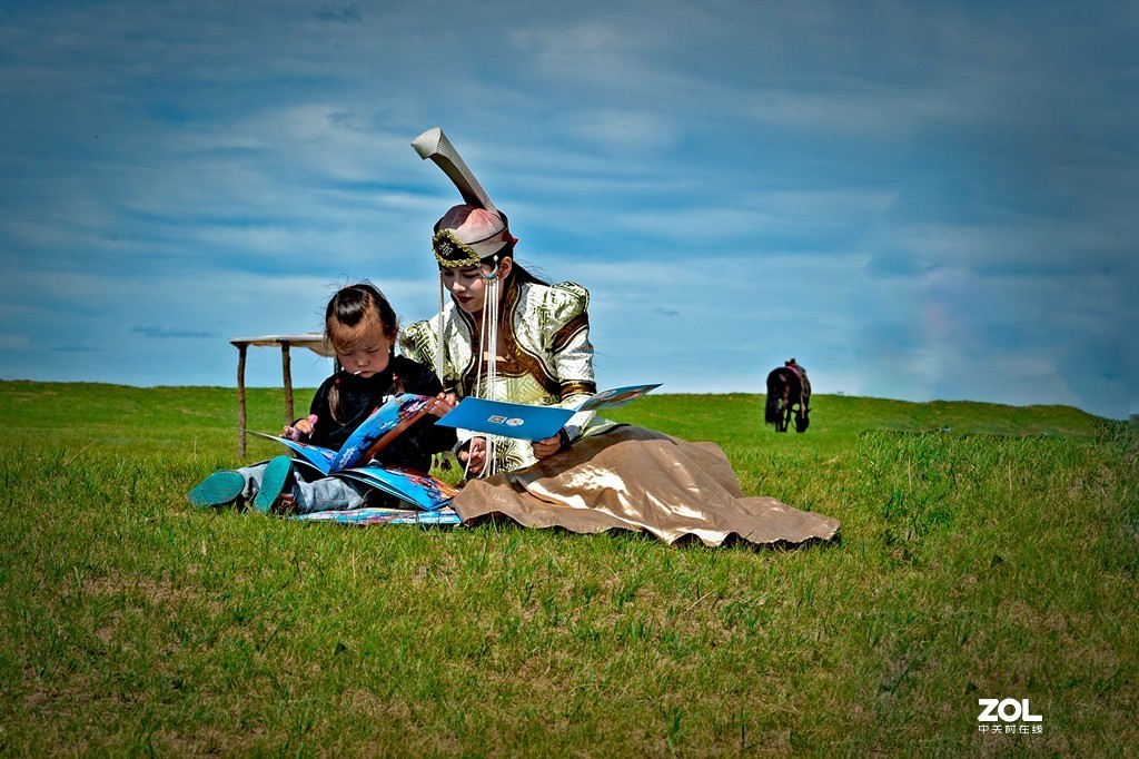 #回顾2019# 《其乐融融.金莲川 草原情》