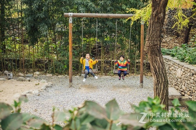 住进获国际大奖的姥姥家，看皮影大戏，逛乡村艺术嘉年华…