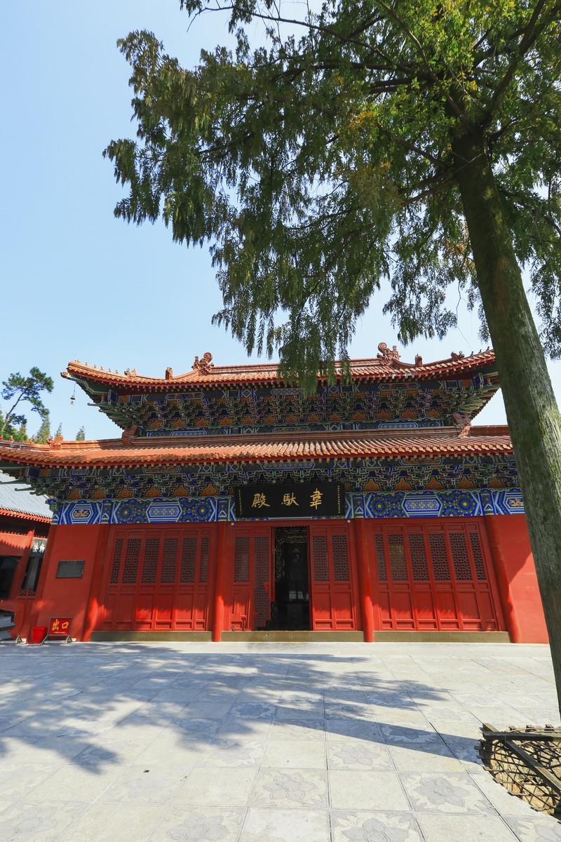 信阳灵山寺