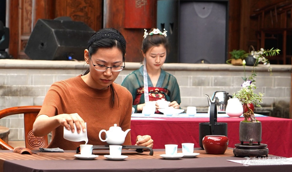 斗茶品器一一来自宝岛台湾的茶艺师