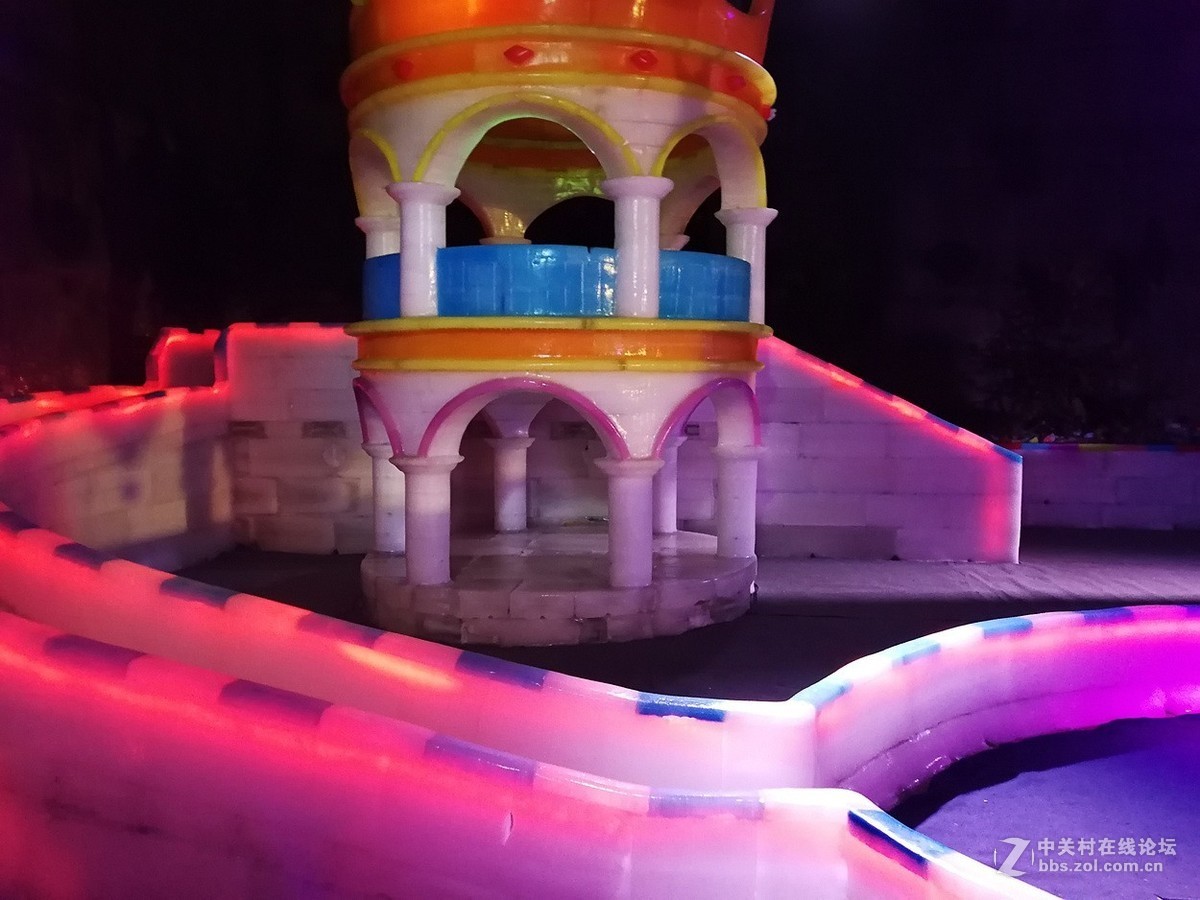 华为P10Plus：《冰雕世界》展馆掠影