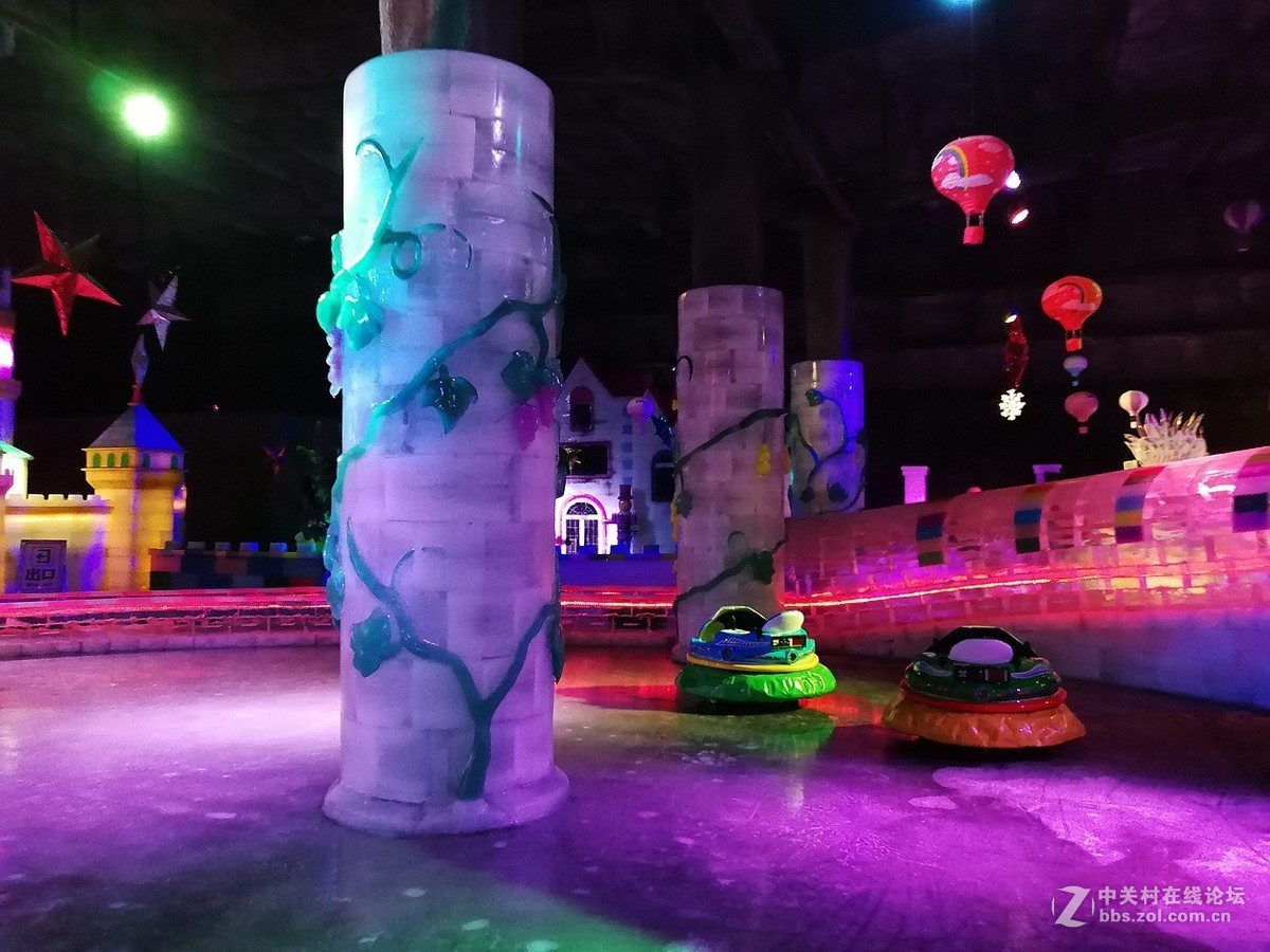 华为P10Plus：《冰雕世界》展馆掠影