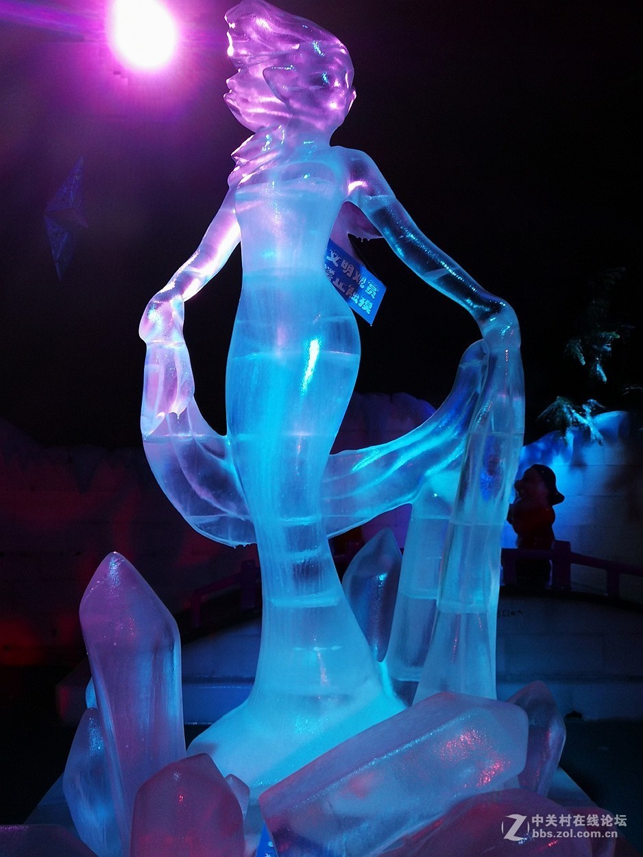 华为P10Plus：《冰雕世界》展馆掠影