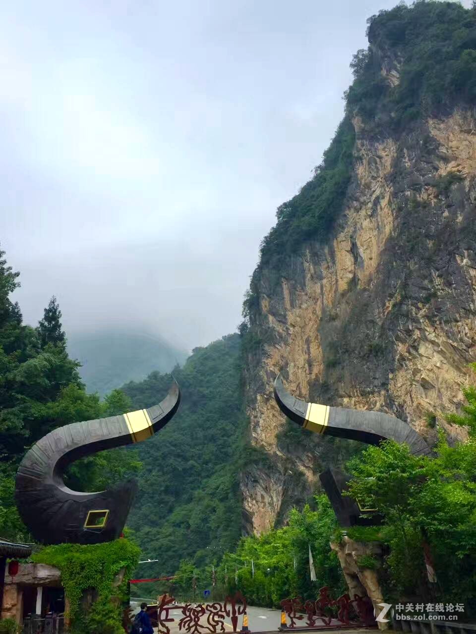 手机篇《随团游拍祖国大美河山》话说长江:神农坛!