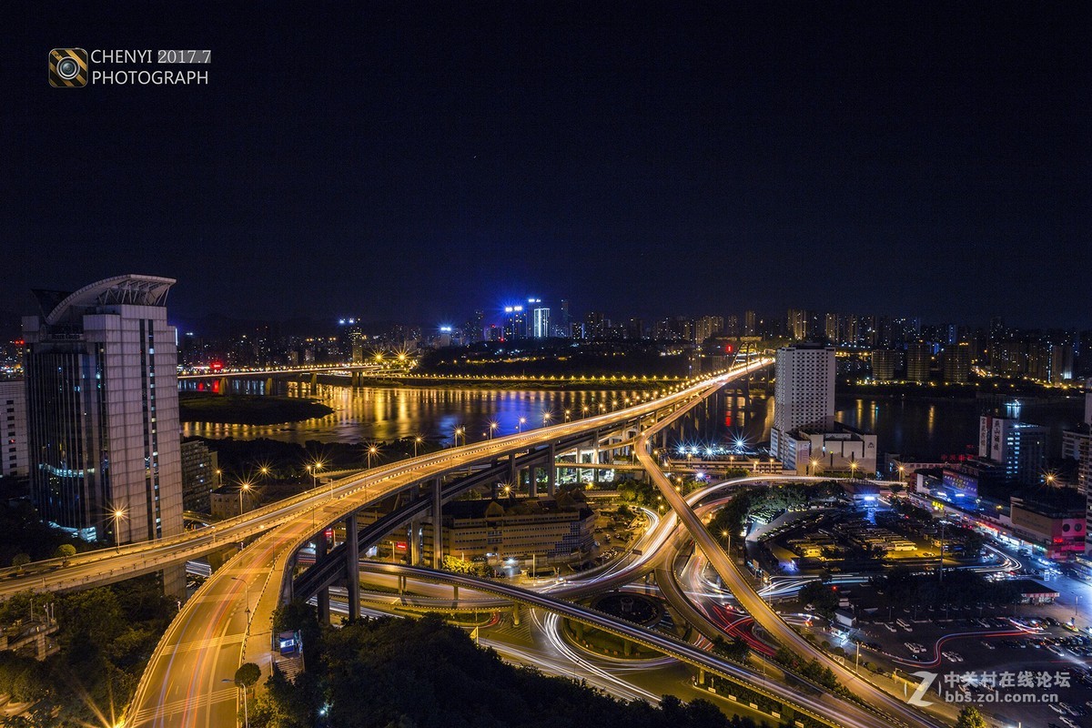 从洪崖洞到两路口