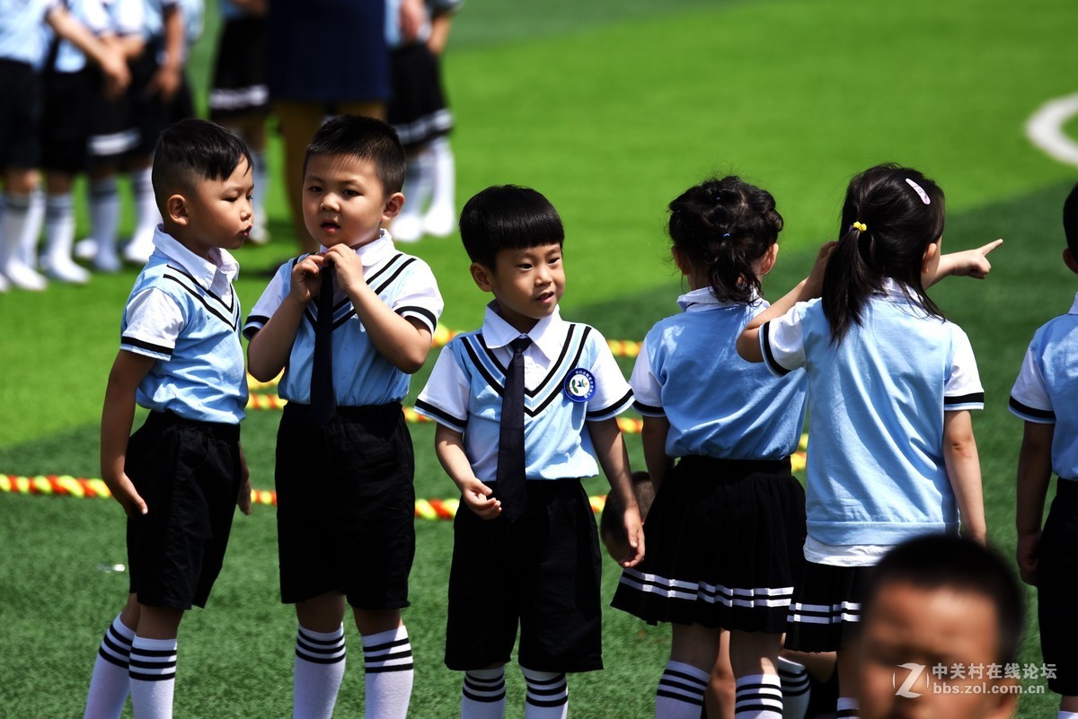 运动会上的小帅哥