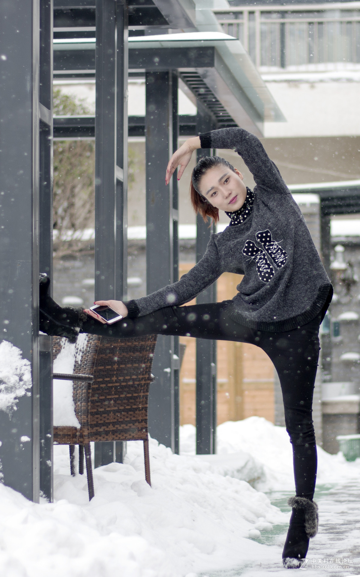 发帖致谢！谢娟娟不怕大雪，无私奉献！