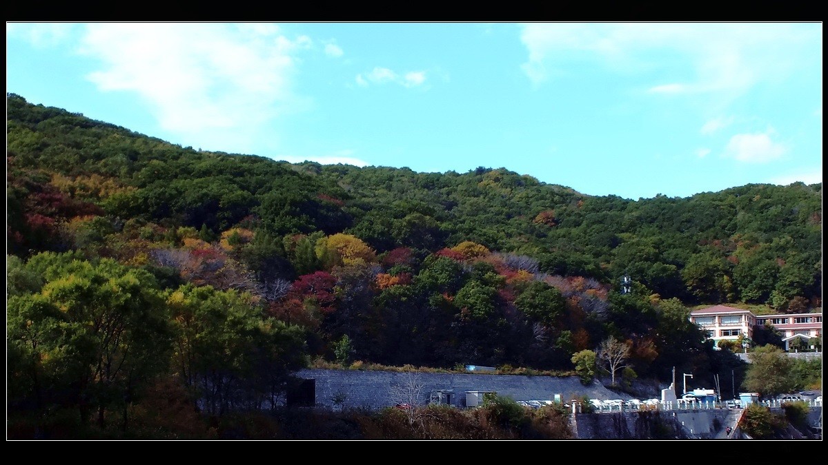 丰满松花湖《坝上金秋》来燕赵访友交流。