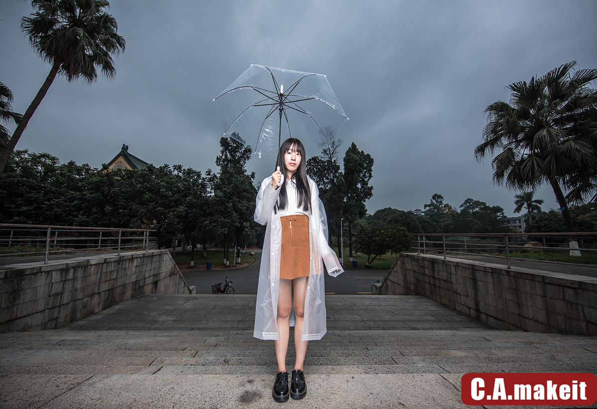 《雨季不再来》——阴雨天广角人像