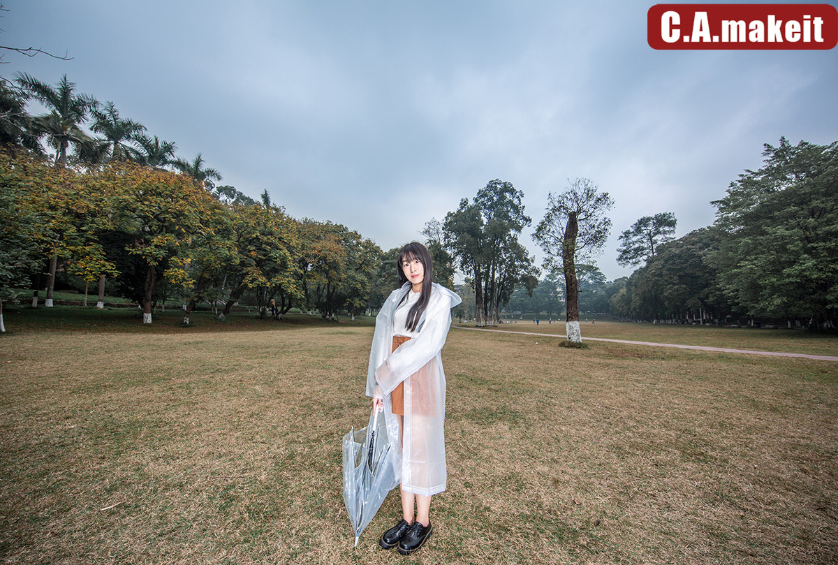 《雨季不再来》——阴雨天广角人像