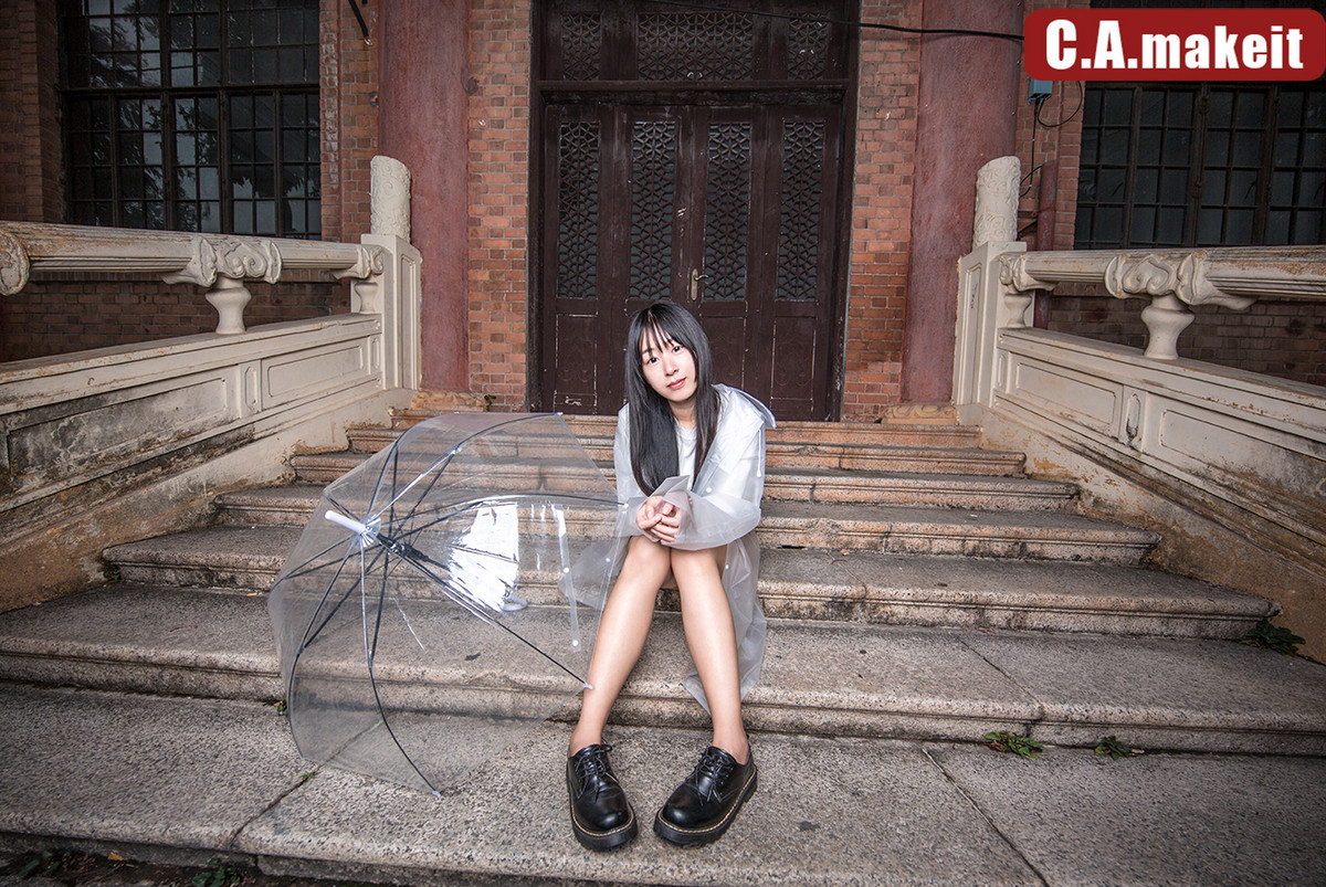 《雨季不再来》——阴雨天广角人像