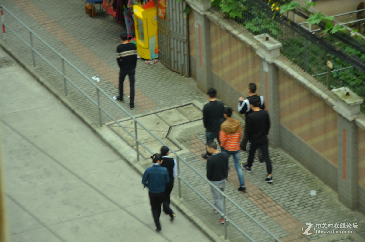 单反小白，d7000配的18105 拍成这样很纳闷求指导