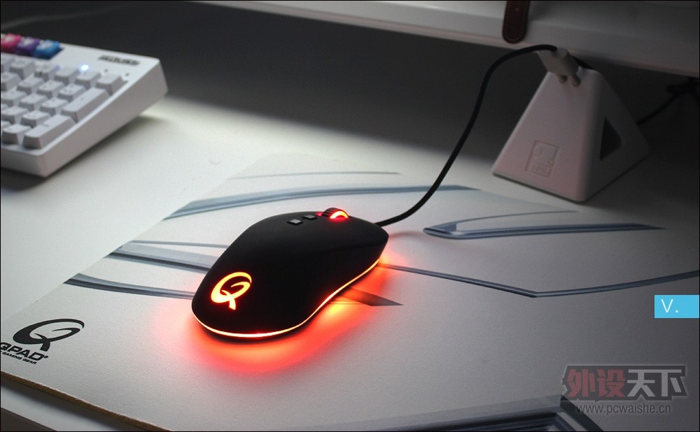 大家来猜猜QPAD DX-20 的价钱？
