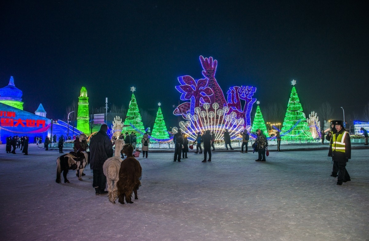 美轮美奂的冰雕雪雕——哈尔滨冰雪大世界掠影