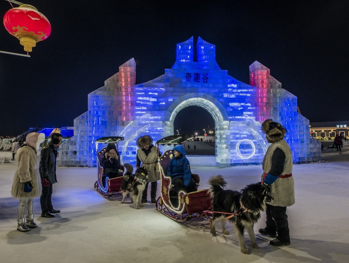 美轮美奂的冰雕雪雕——哈尔滨冰雪大世界掠影