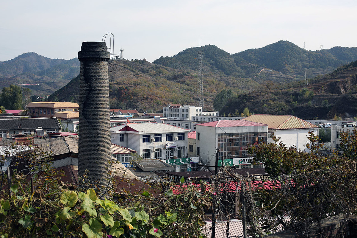 新淘的二手50小微距自拍样片，请好友帮忙看看镜头是否存在质量问题，谢谢！