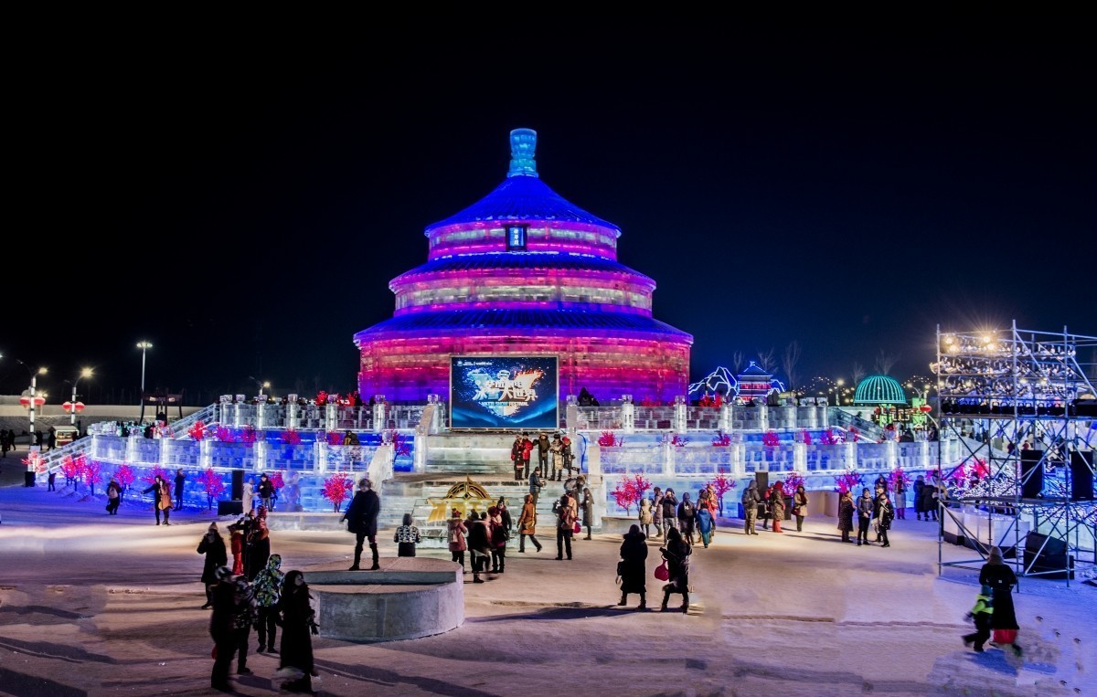 美轮美奂的冰雕雪雕——哈尔滨冰雪大世界掠影