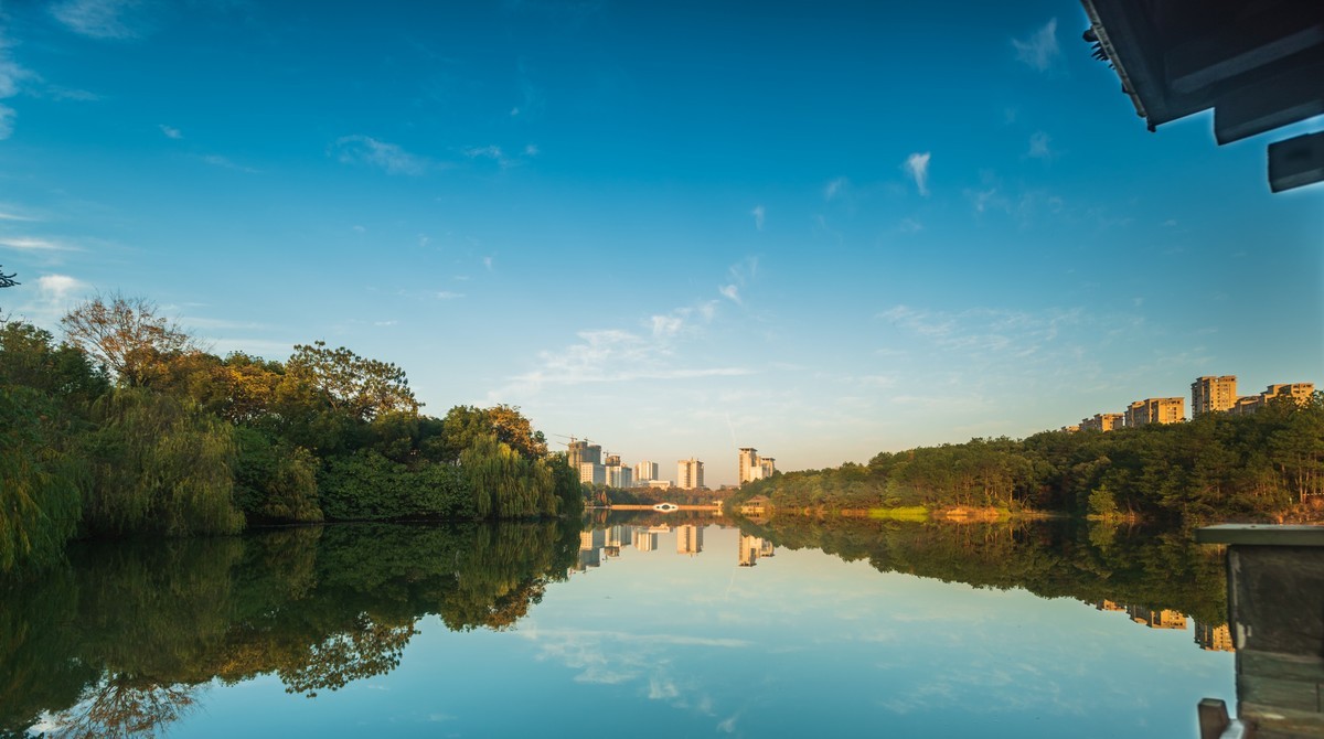 龙潭湖掠影